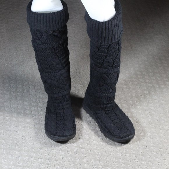 Ugg (Australian) Size 6 Black Cardy Sweater Knit Boots - Picture 1 of 6